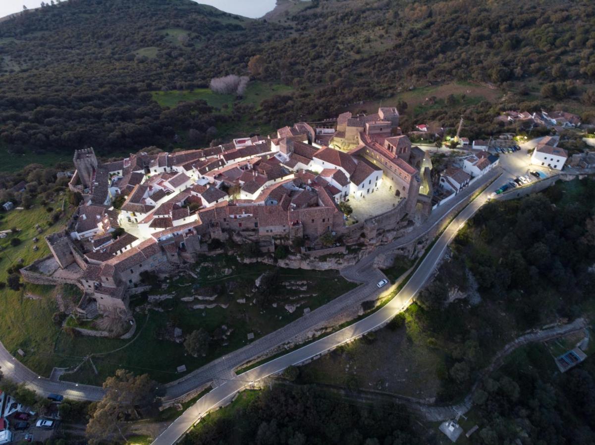 Hotel Tugasa Castillo De Castellar Castellar de la Frontera Exterior foto